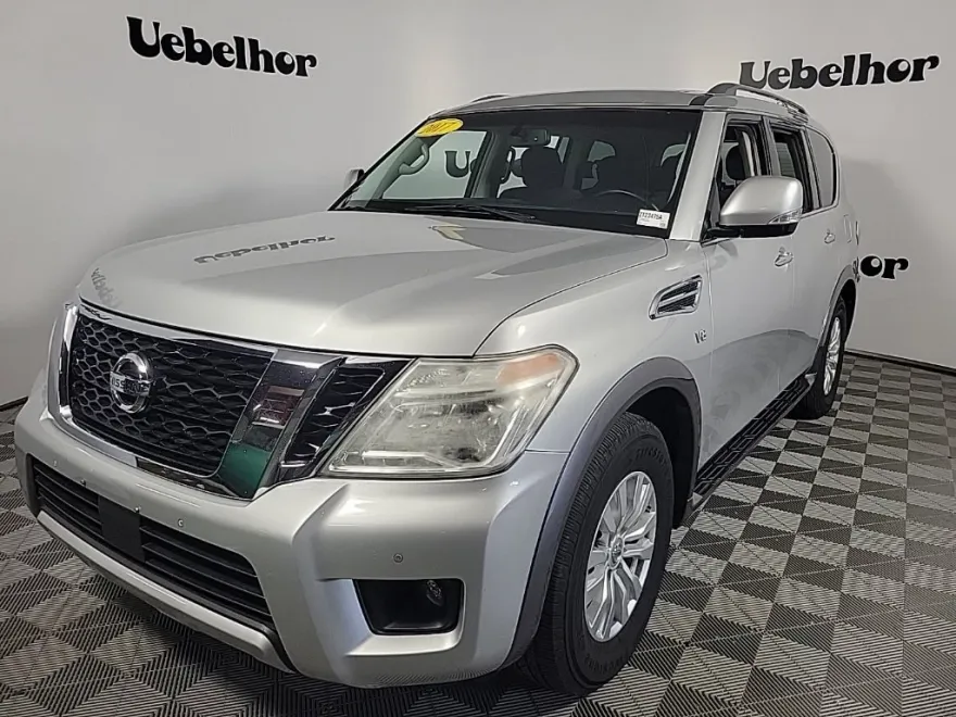 2017 Nissan Armada SV photo 1