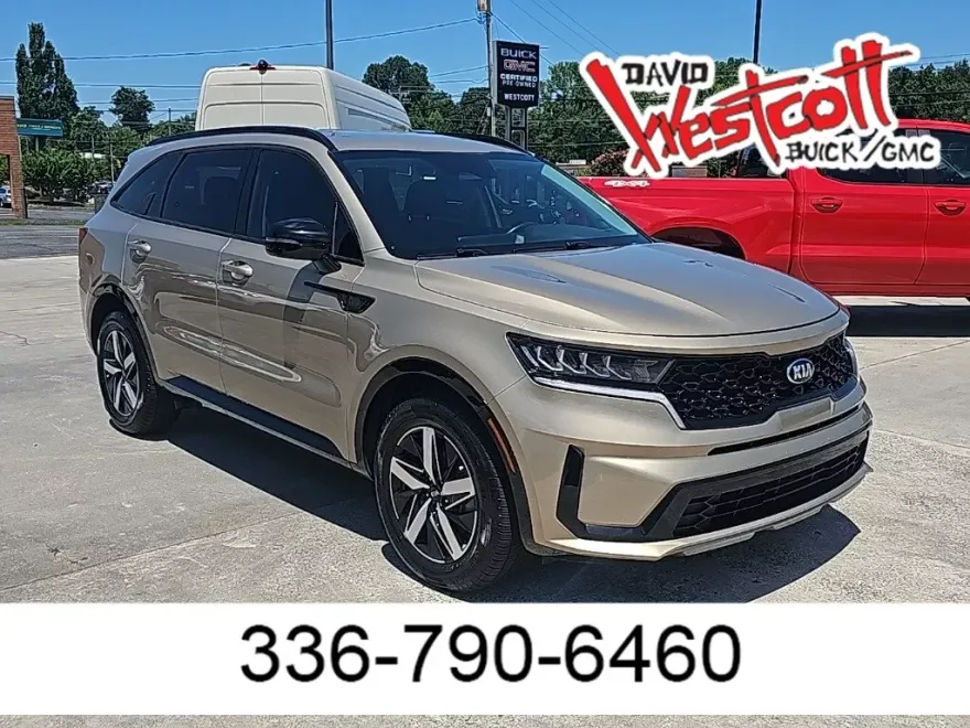 2021 Kia Sorento S photo 1