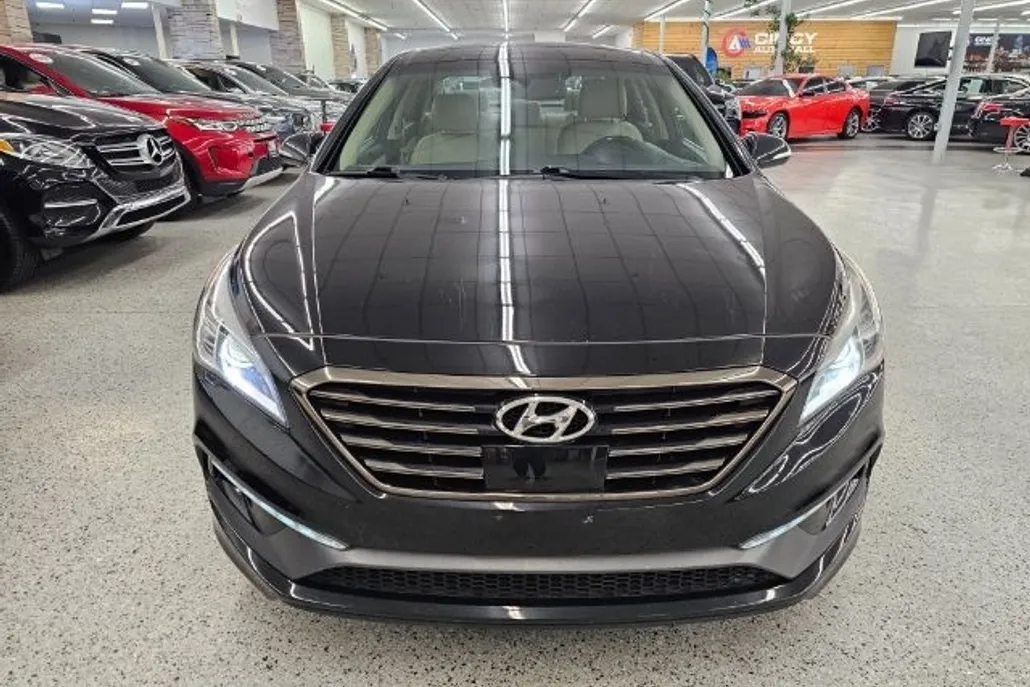 2016 Hyundai Sonata Limited photo 1