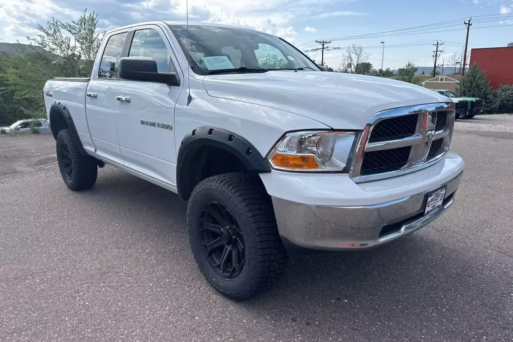 2011 Ram 1500 SLT photo 1
