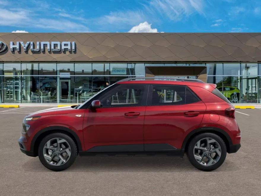 2025 Hyundai Venue SEL photo 1