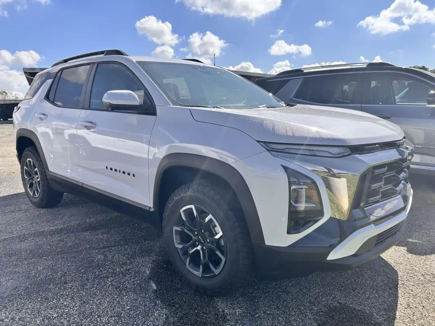 2026 Chevrolet Equinox ACTIV photo 1