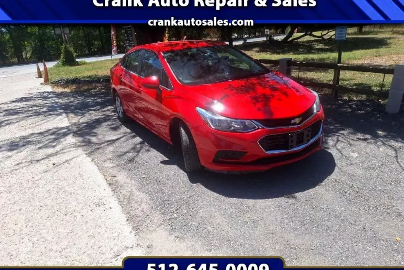 2017 Chevrolet Cruze LS photo 1