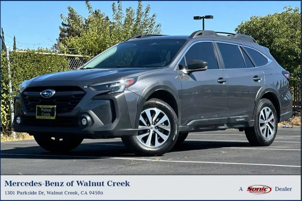 2023 Subaru Outback Base photo 1
