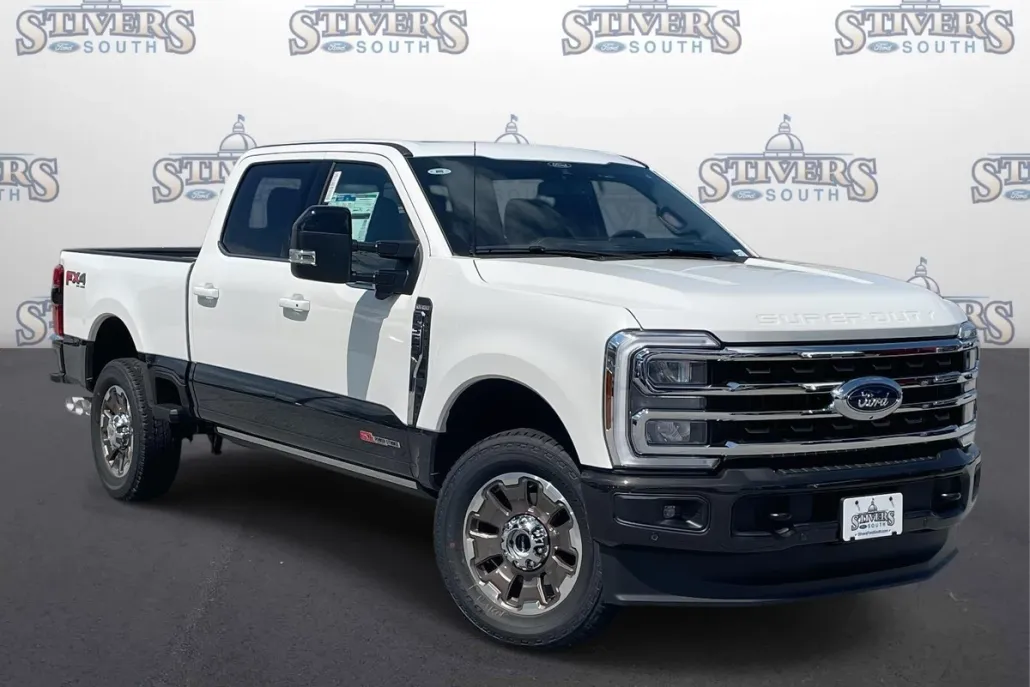 2025 Ford F-350 King Ranch photo 1