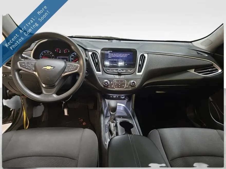 2024 Chevrolet Malibu 1LT photo 1
