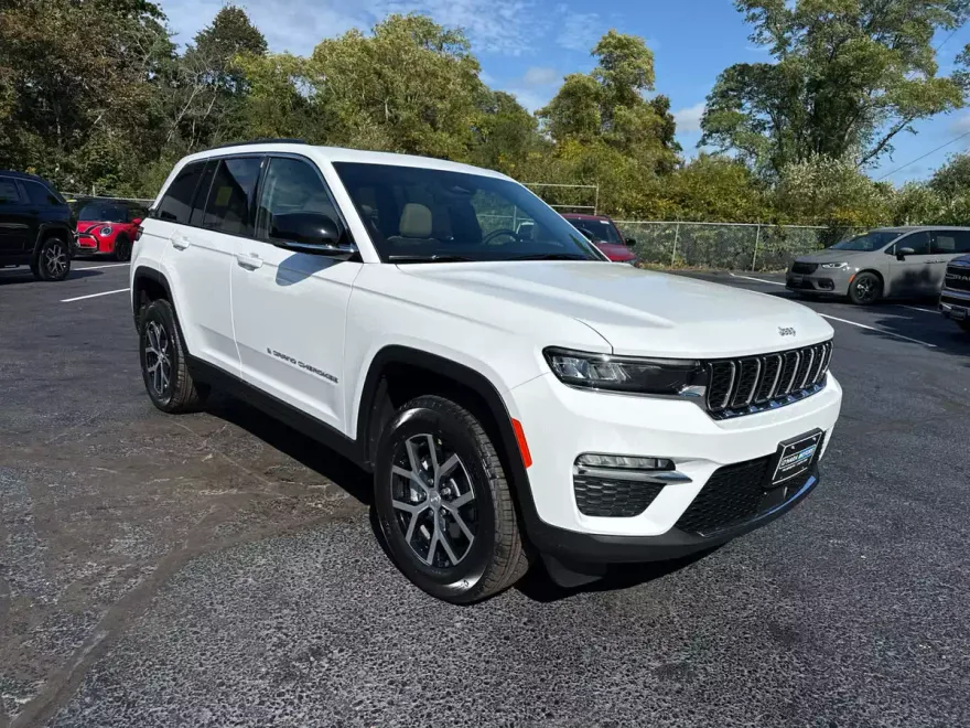 2025 Jeep Grand Cherokee Limited photo 1