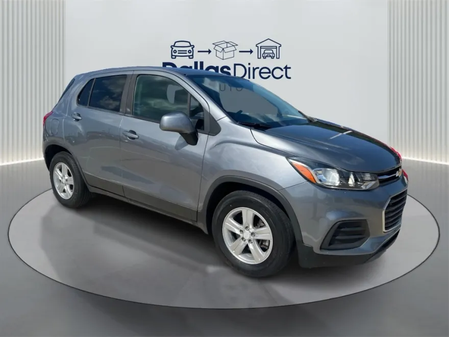 2020 Chevrolet Trax LS photo 1