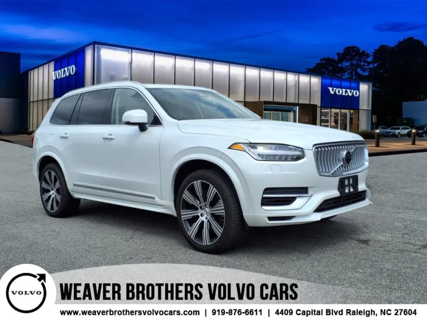 2025 Volvo XC90 T8 photo 1
