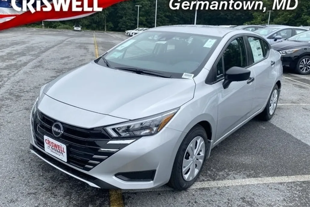 2025 Nissan Versa 1.6 S photo 1