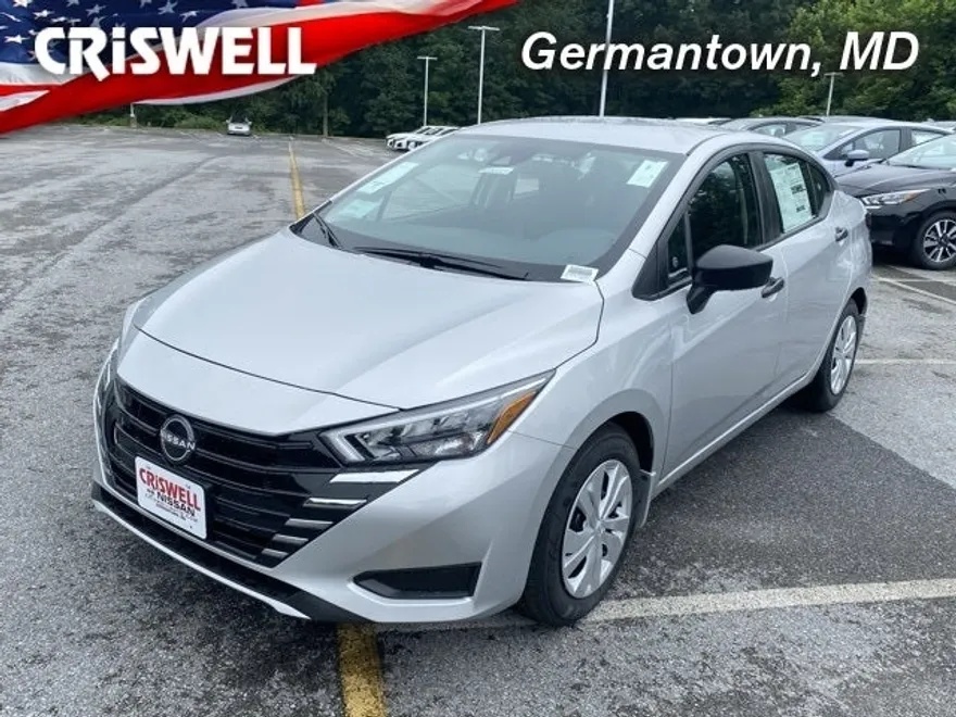 2025 Nissan Versa 1.6 S photo 1
