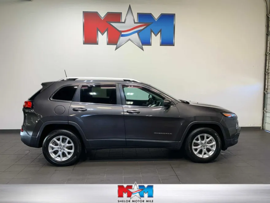 2018 Jeep Cherokee Latitude photo 1