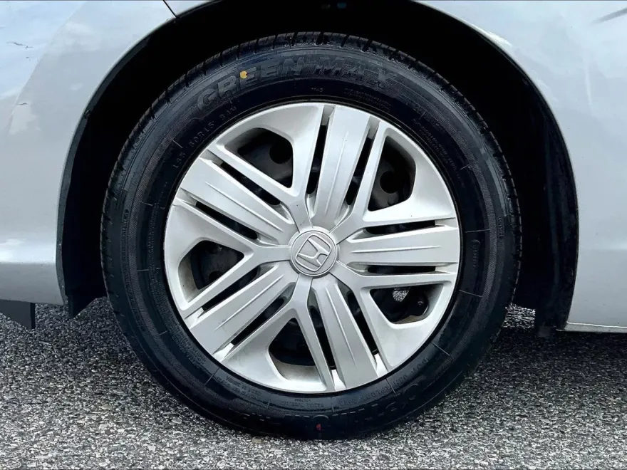 2018 Honda Fit LX photo 1