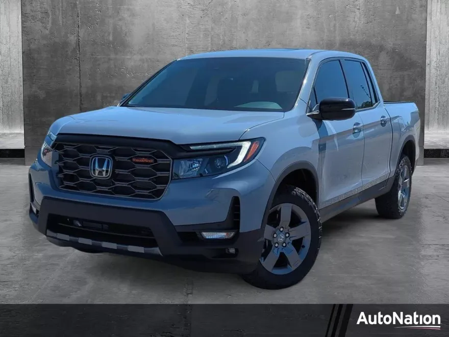2025 Honda Ridgeline TrailSport photo 1