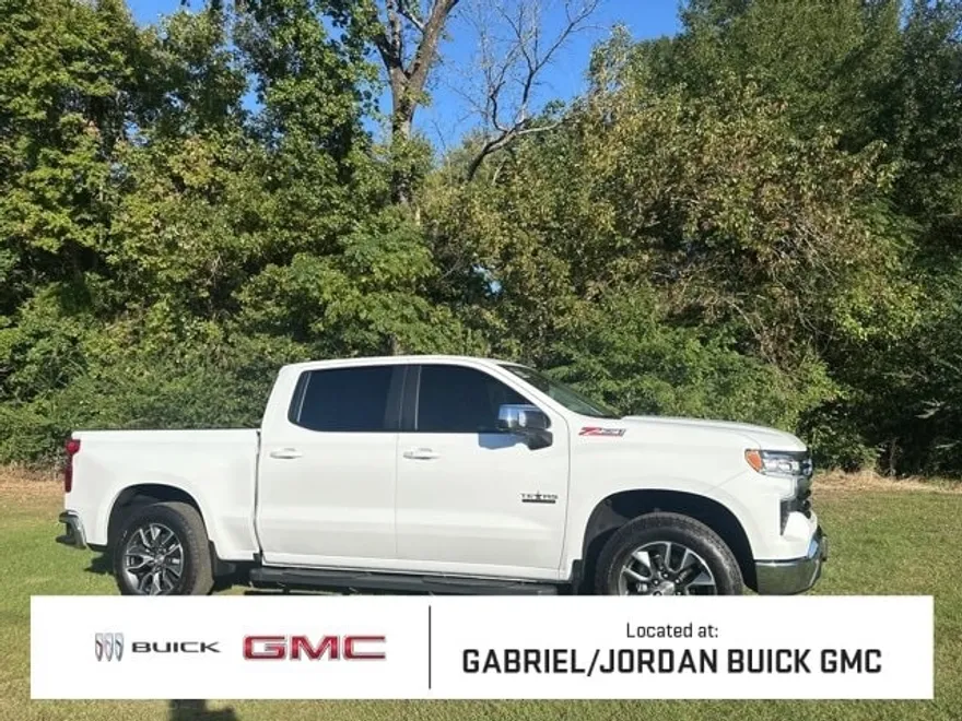 2024 Chevrolet Silverado 1500 LT Texas Edition photo 1