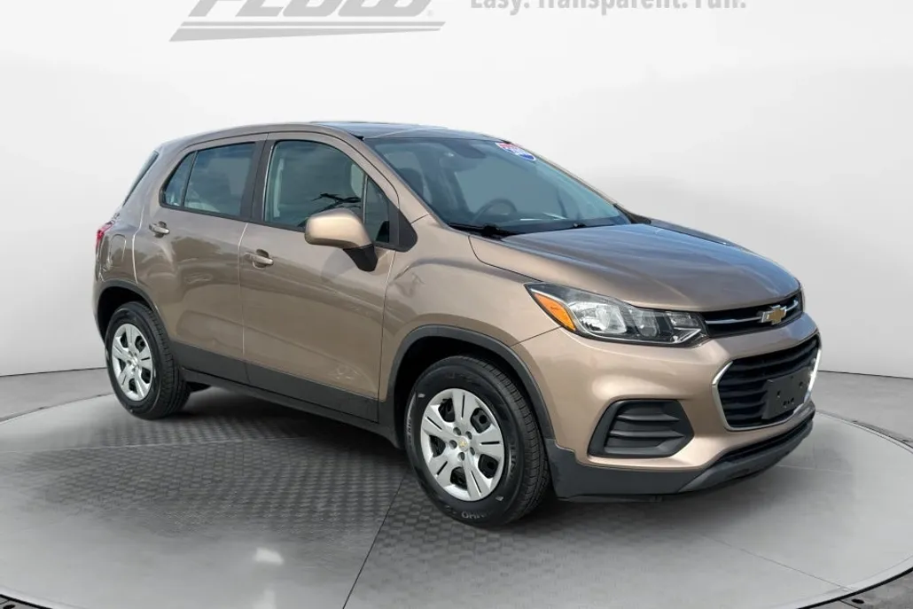 2018 Chevrolet Trax LS photo 1
