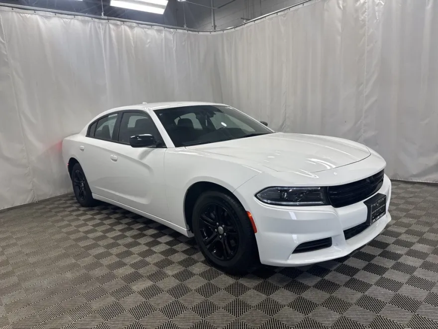 2023 Dodge Charger SXT photo 2