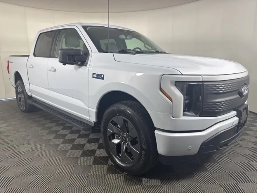 2025 Ford F-150 Lightning photo 1