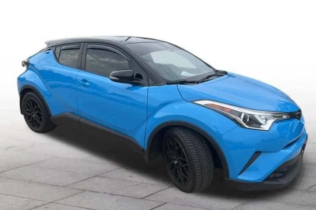 2019 Toyota C-HR XLE Limited photo 1