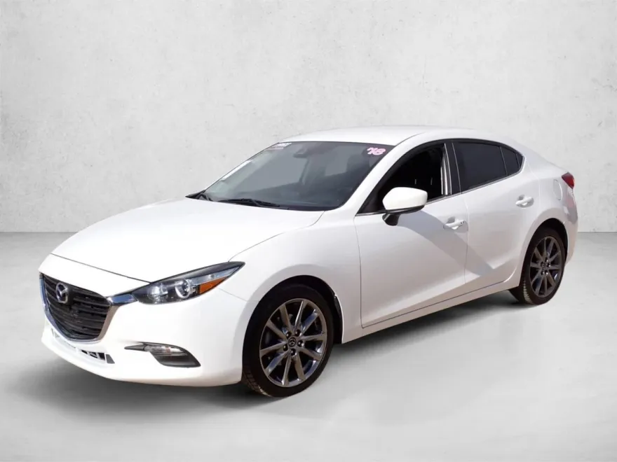2018 Mazda Mazda3 Touring photo 1