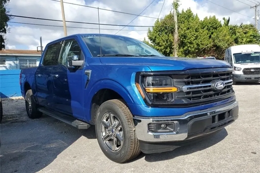 2025 Ford F-150 XLT photo 1