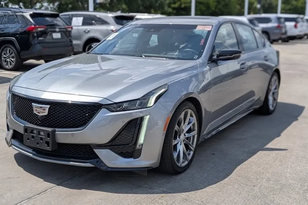 2023 Cadillac CT5 V photo 1