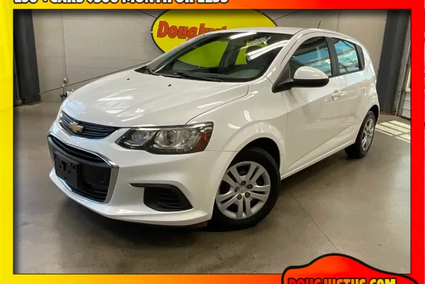 2017 Chevrolet Sonic LT photo 1