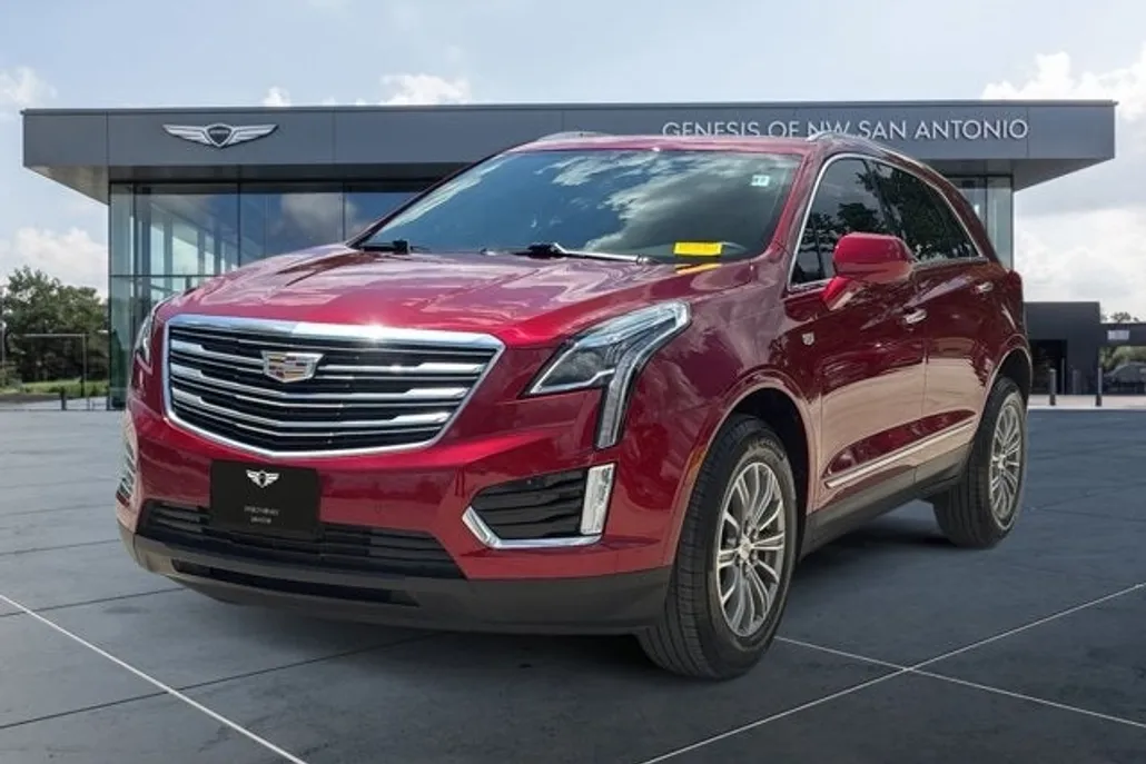 2019 Cadillac XT5 Luxury photo 1