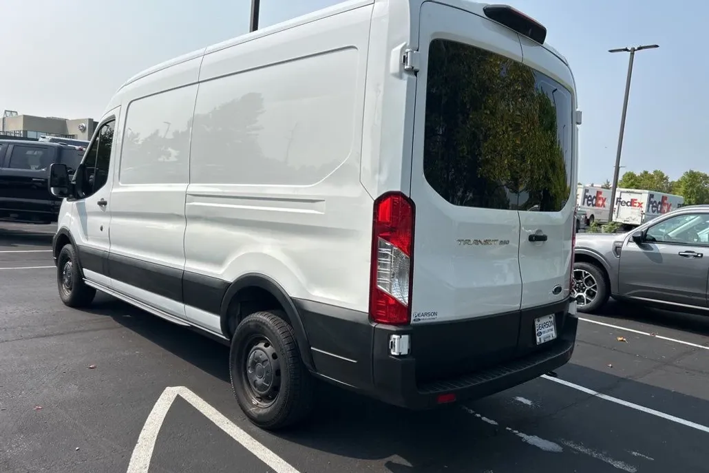 2021 Ford Transit photo 1