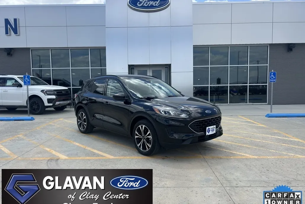 2022 Ford Escape SE photo 1