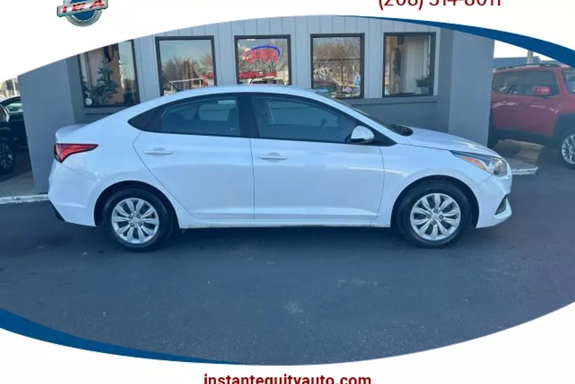 2021 Hyundai Accent SEL photo 1