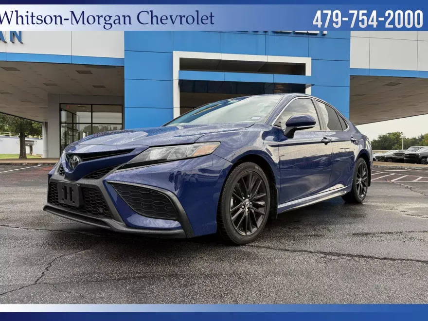 2023 Toyota Camry SE photo 1