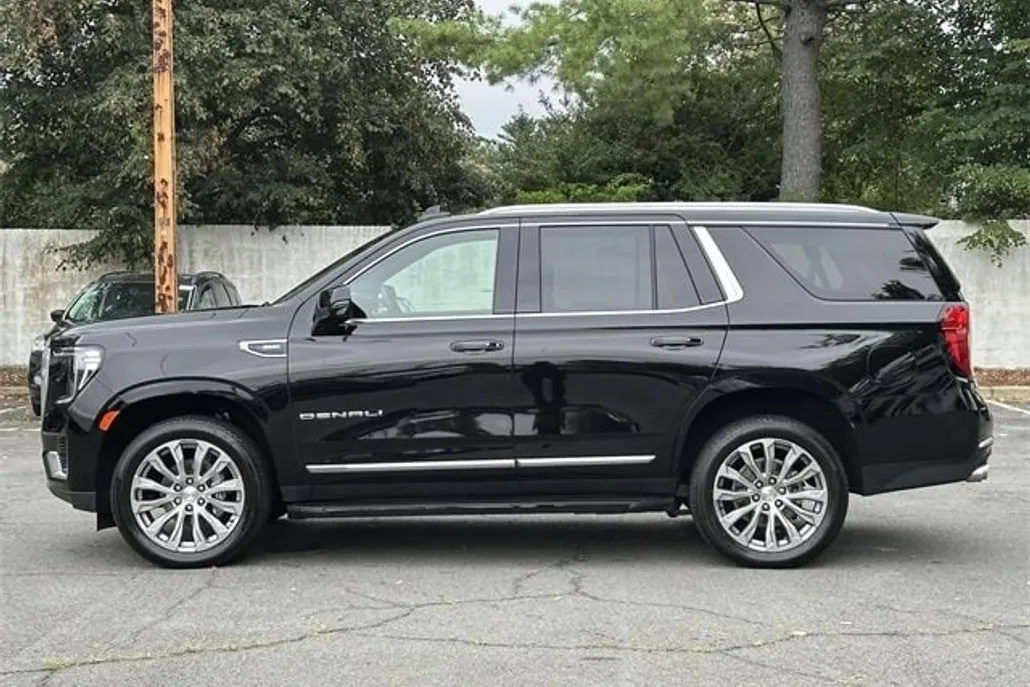 2024 Gmc Yukon Denali photo 1