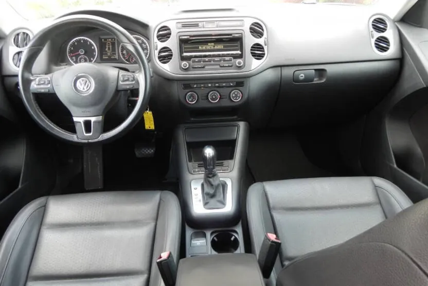 2014 Volkswagen Tiguan S photo 1