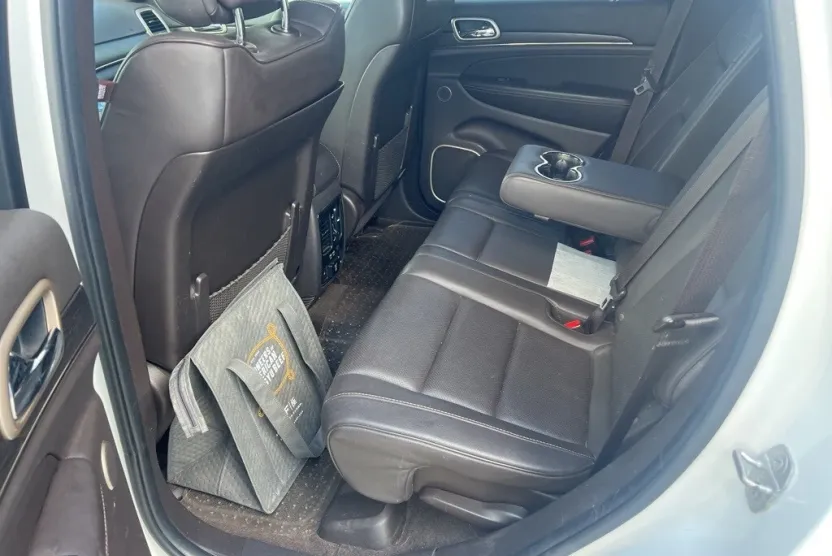 2015 Jeep Grand Cherokee Summit photo 1
