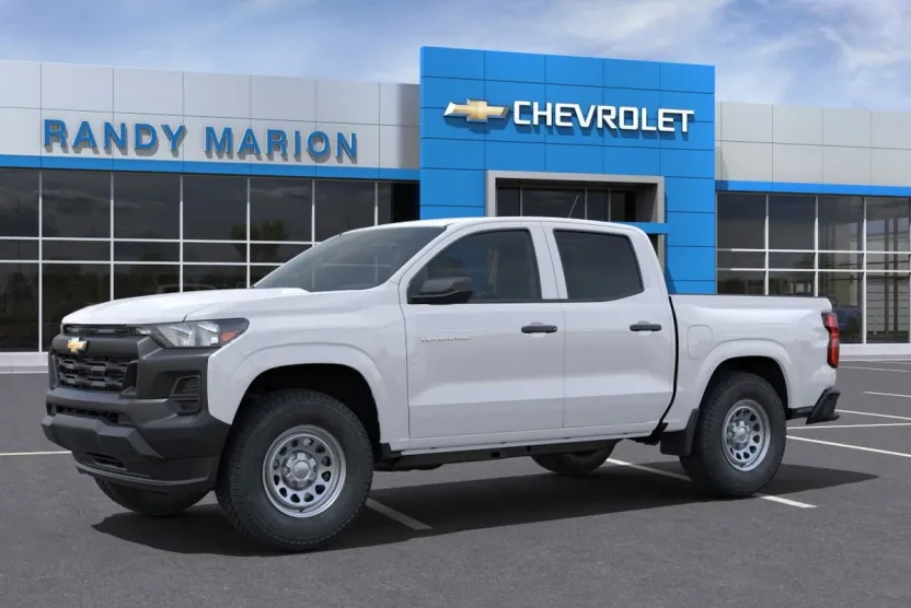 2025 Chevrolet Colorado LT photo 1