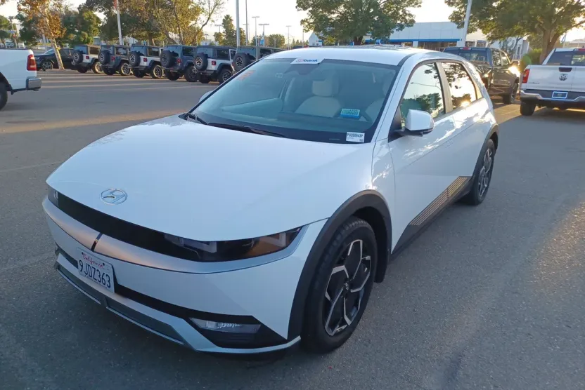 2023 Hyundai Ioniq 5 SEL photo 1