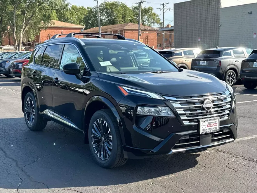 2026 Nissan Rogue Platinum photo 1
