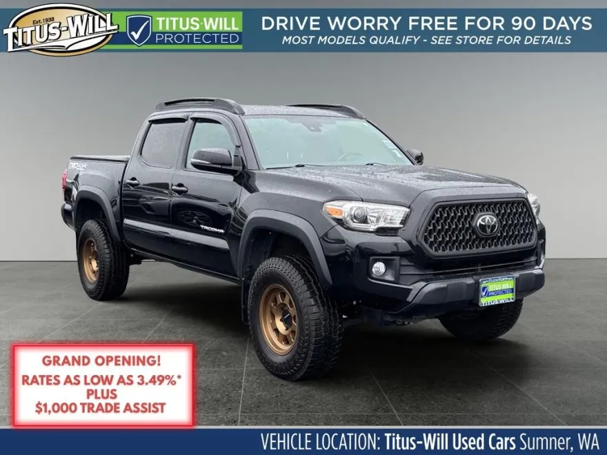2019 Toyota Tacoma TRD Off-Road V6 photo 1