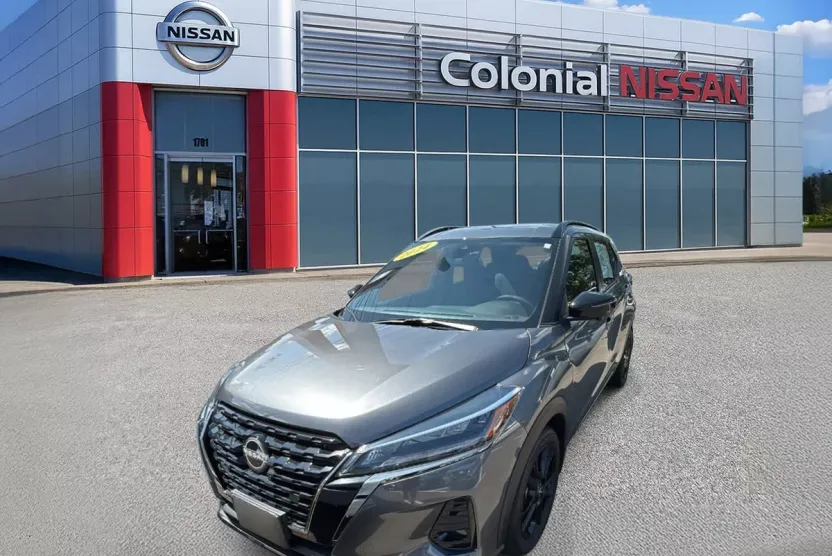 2024 Nissan Kicks SR photo 1