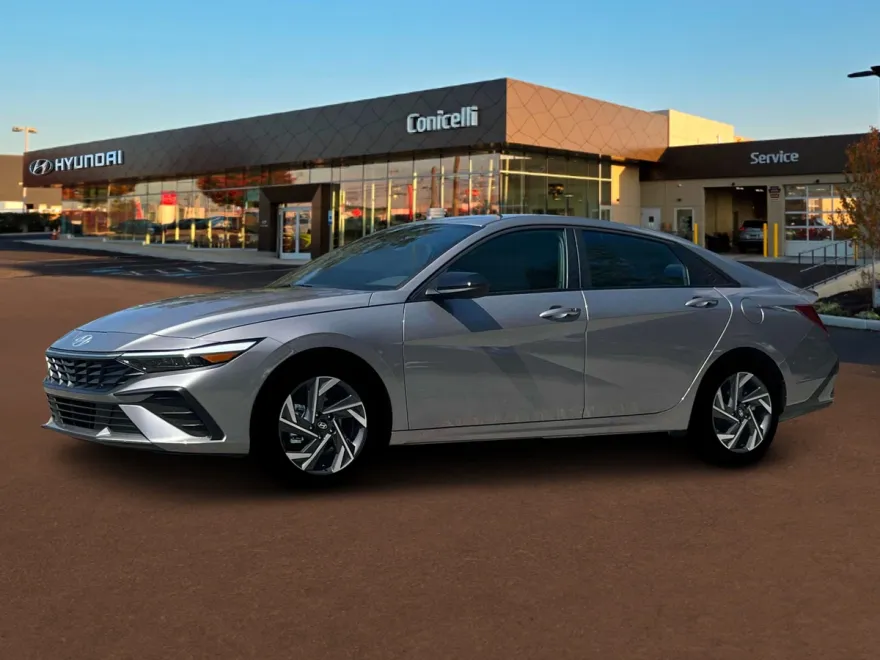 2025 Hyundai Elantra SEL Sport photo 1