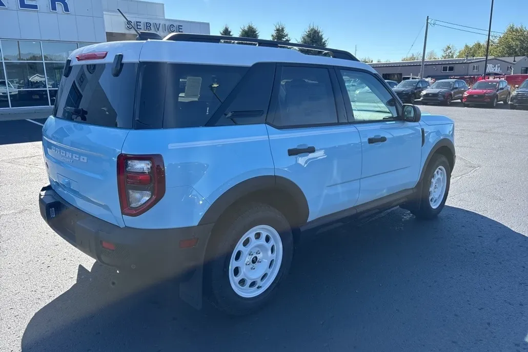 2025 Ford Bronco Sport Heritage photo 1