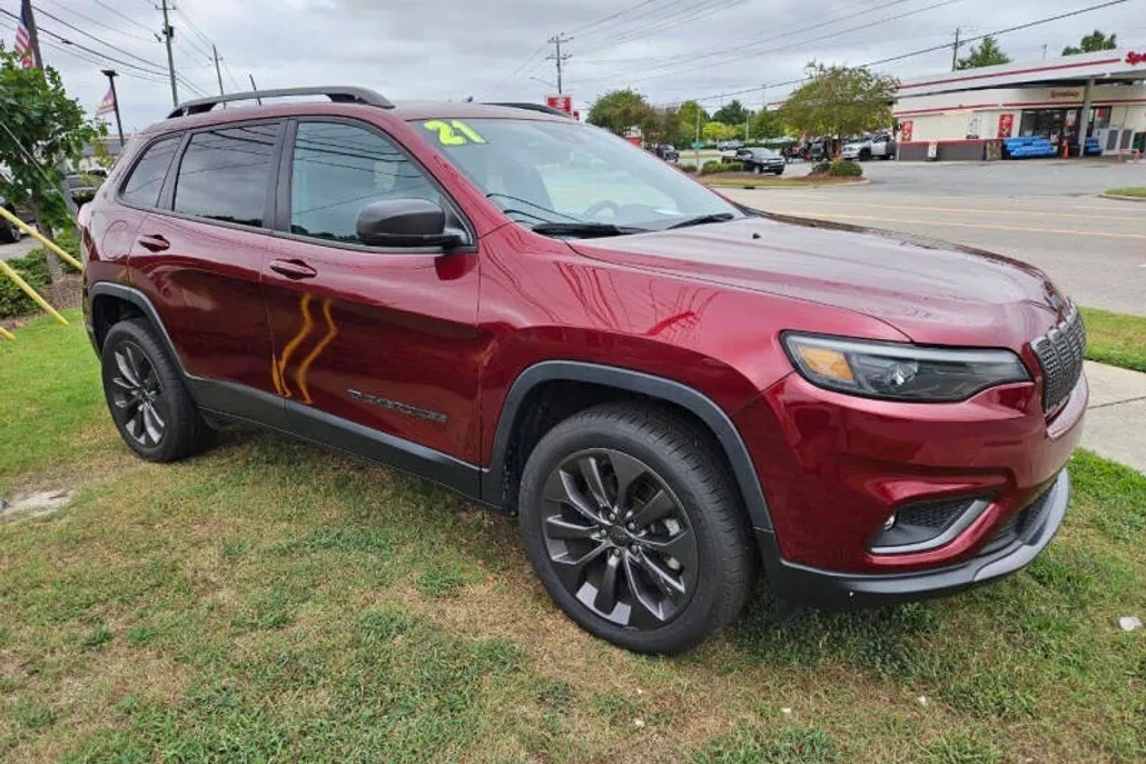 2021 Jeep Cherokee Altitude Latitude Lux photo 1