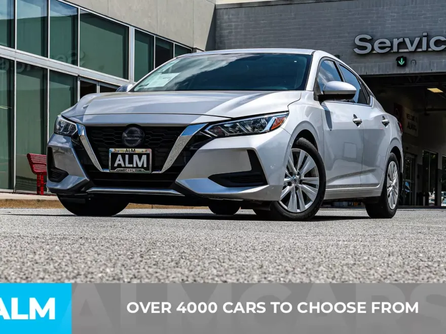 2022 Nissan Sentra S photo 1