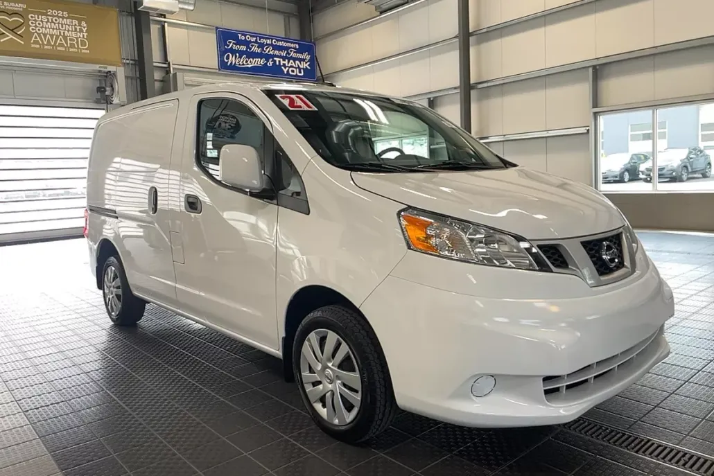 2021 Nissan NV200 SV photo 1