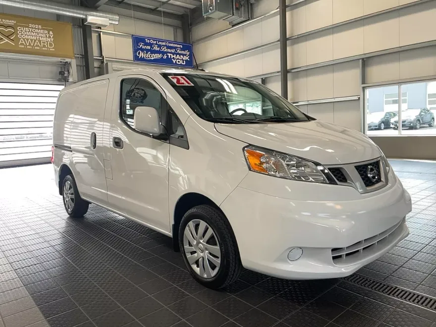 2021 Nissan NV200 SV photo 1