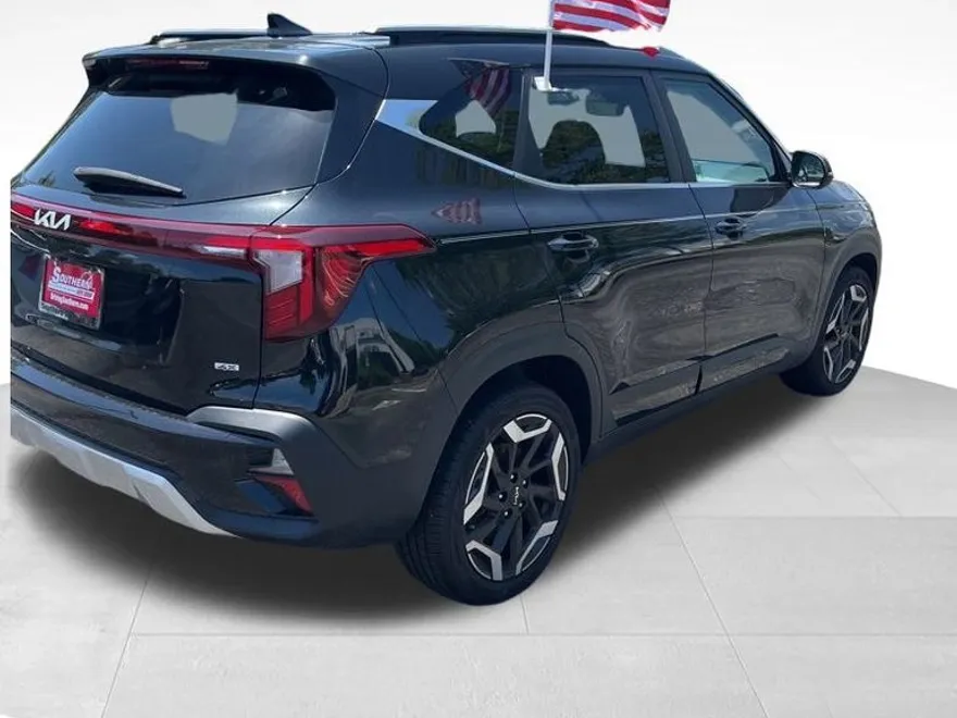 2024 Kia Seltos SX photo 1