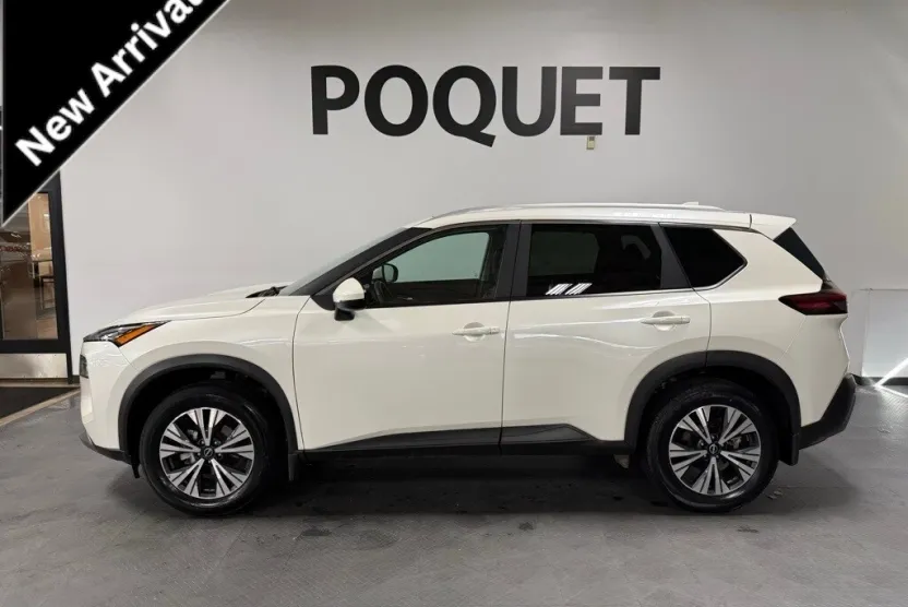 2023 Nissan Rogue SV photo 1