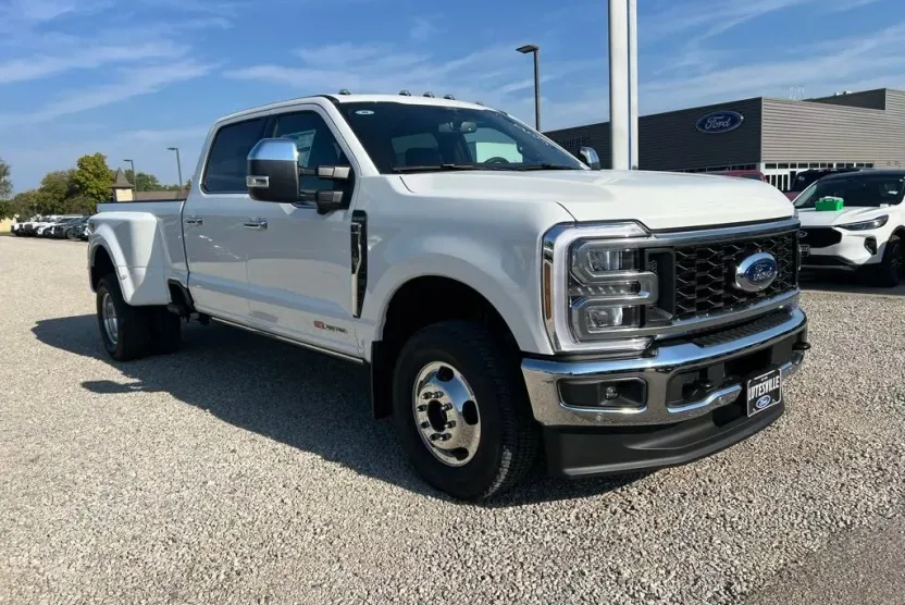 2026 Ford F-350 King Ranch photo 1