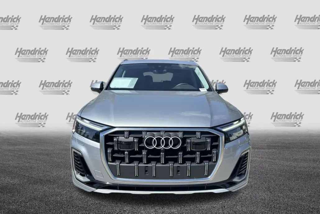 2025 Audi Q7 55 Premium Plus photo 1